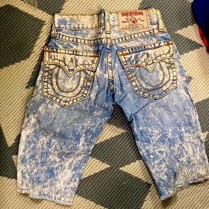 True religion bleached Jean shorts 100% authentic sz 28 feel worn a few times